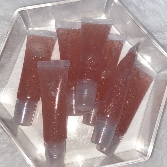 Strawberry Kiss lip gloss 💋 🍓 💎 handmade product - Picture 3 of 3